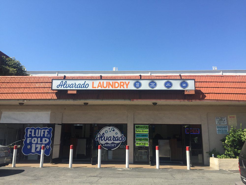 Coin, Card, and App Operated Laundromat in Los Angeles, CA - Laundry ... - Penthouse Apartment Laundry Services Los Angeles